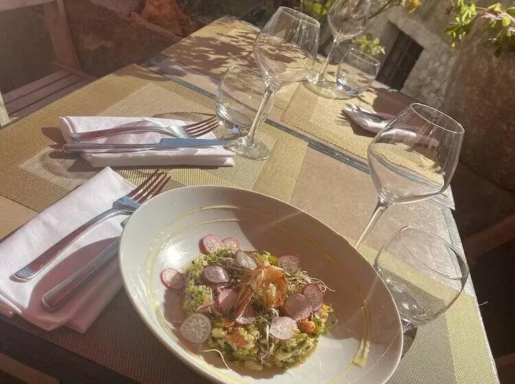 Hotelli Hostellerie De La Fontaine