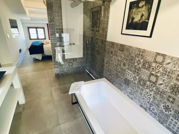 هتل Hostellerie De La Fontaine