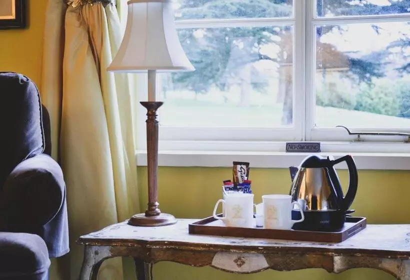 Hotelli Melbourne Lodge