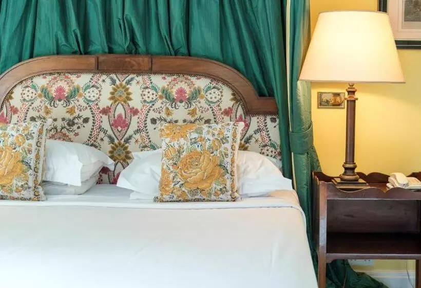 Hotelli Melbourne Lodge