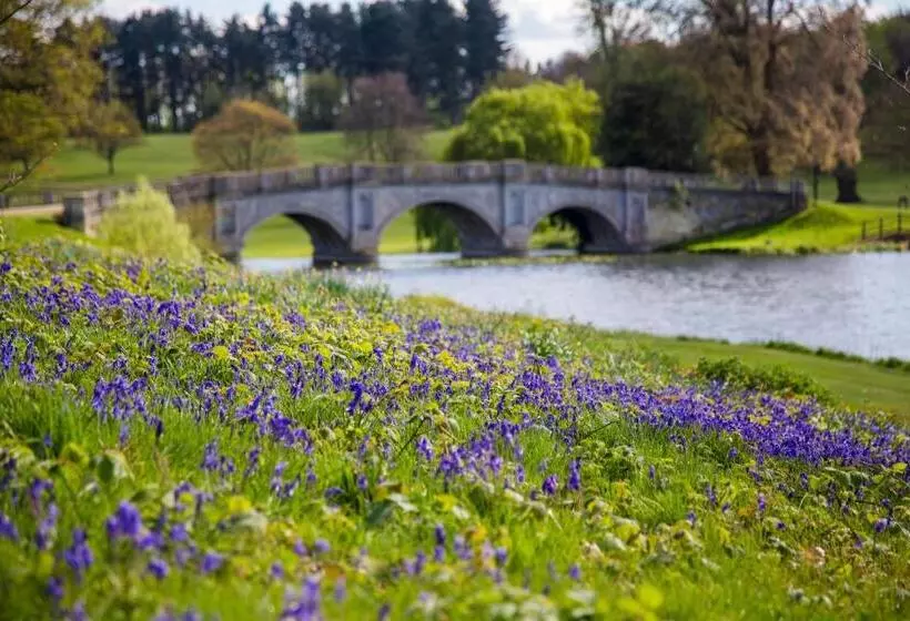 Hotelli Melbourne Lodge