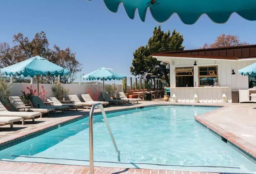 Hotelli Skyview Los Alamos  21 & Over Pool