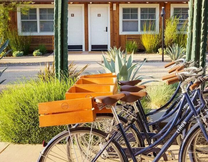 Hotelli Skyview Los Alamos  21 & Over Pool