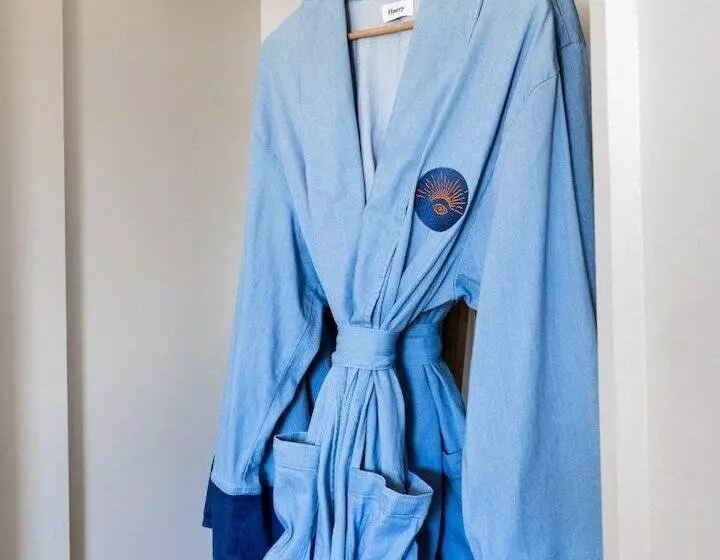 Hotelli Skyview Los Alamos  21 & Over Pool