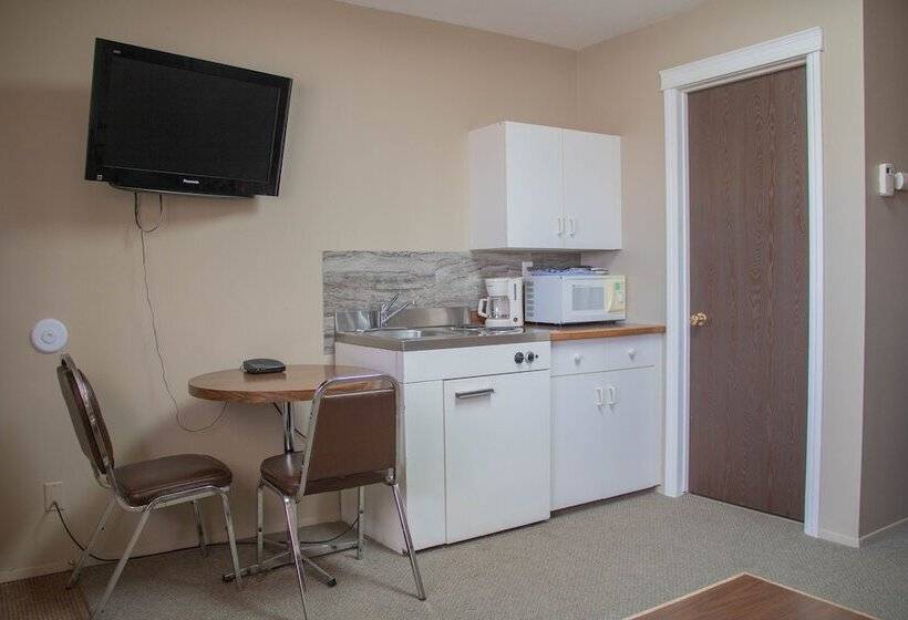 Motel Prairie Oasis Tourist Complex