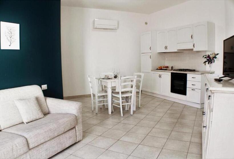 Ahr Leonis Residence La Maddalena