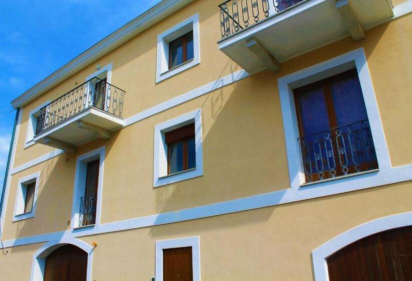 Ahr Leonis Residence La Maddalena