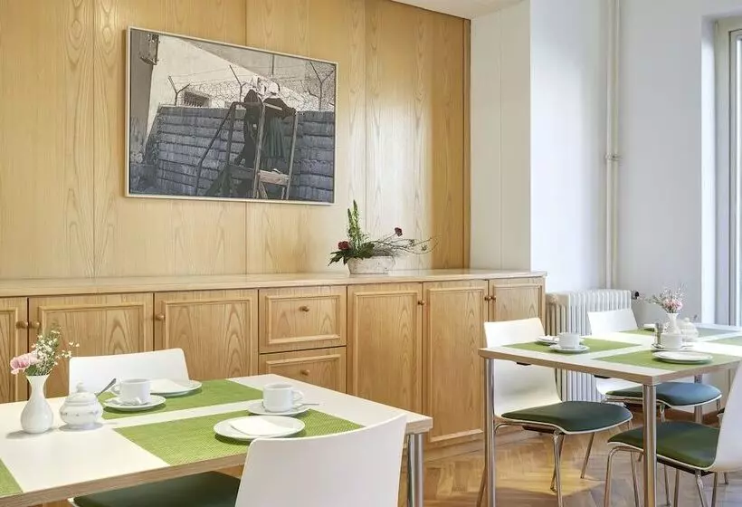 هاستل Gästehaus Lazarus