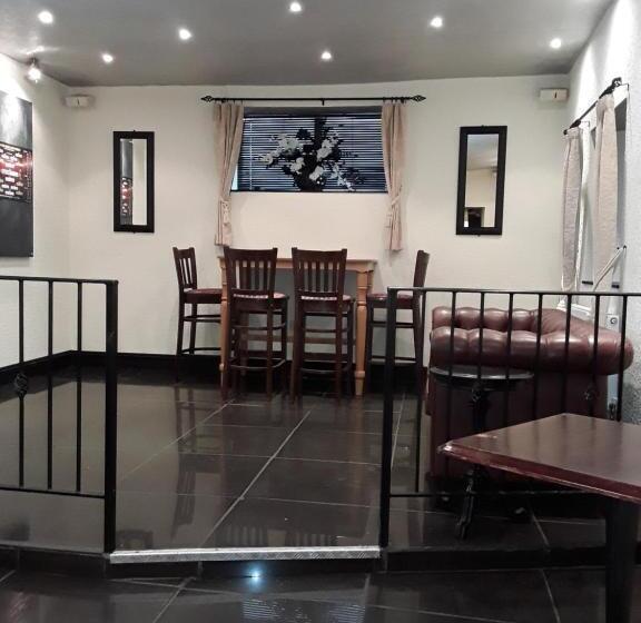 בית מלון כפרי Langport Arms