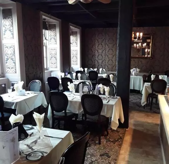 ホテル Langport Arms