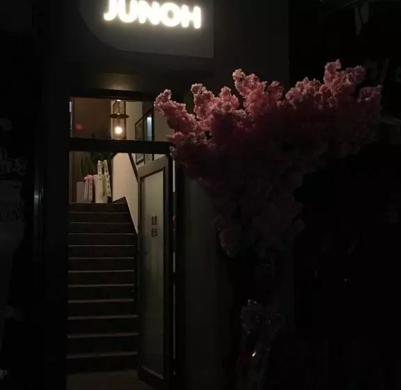 Hotelli Jongno Juno