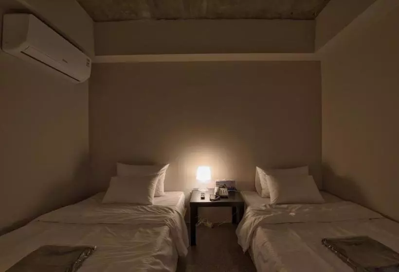 Hotelli Jongno Juno