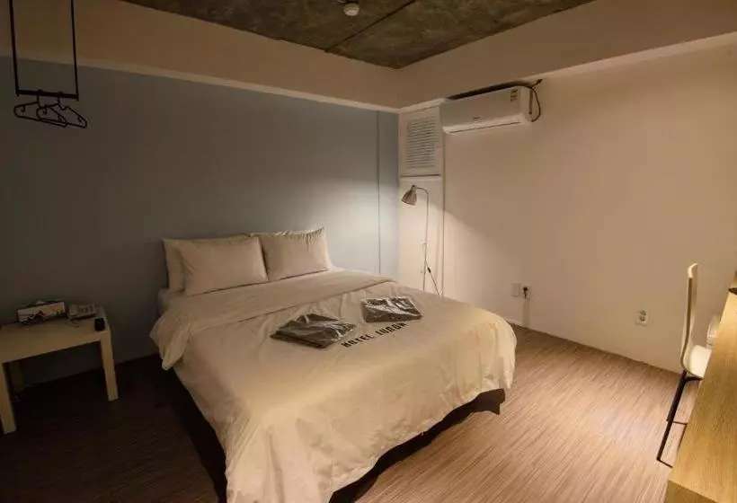 Hotelli Jongno Juno