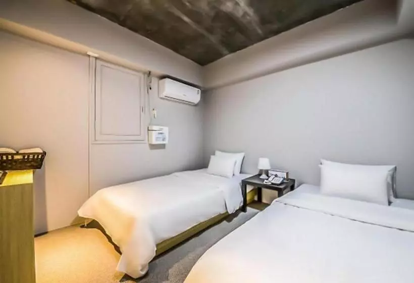 Hotelli Jongno Juno