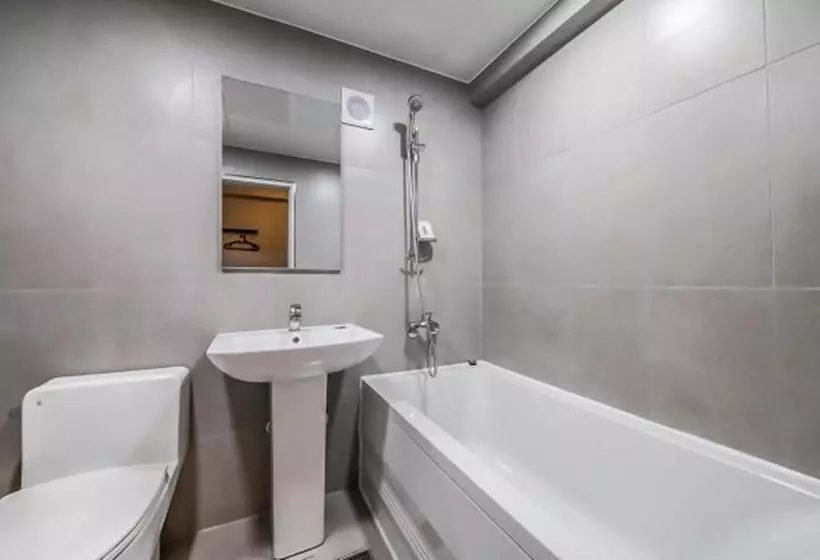 Hotelli Jongno Juno