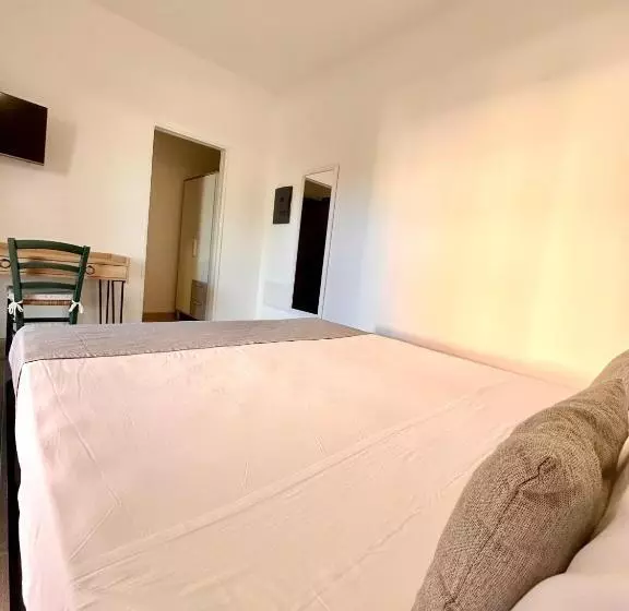 ペンション Double A Luxury Room