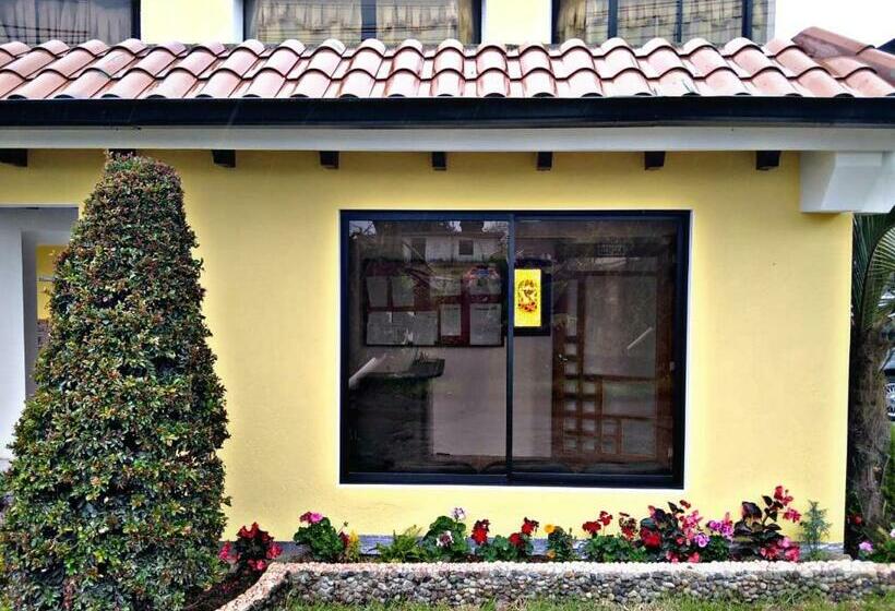 פנסיון Hostal Mariscal Sucre