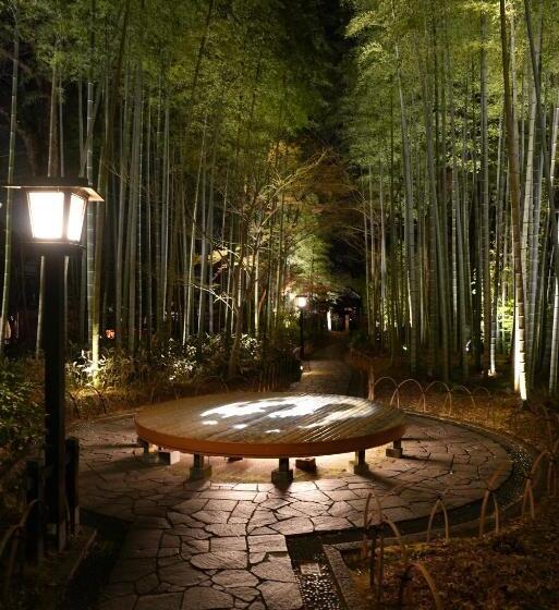 بنسيون Hostel Knot