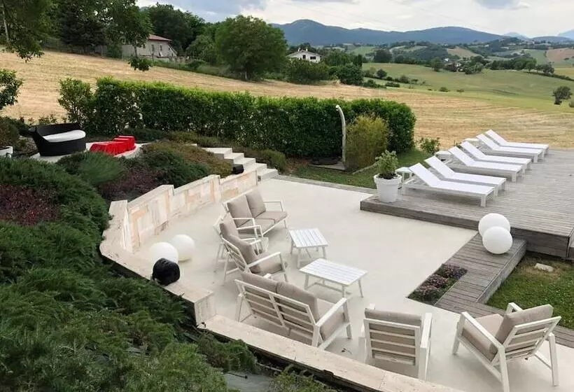 Aamiaismajoitus (B&B) Serre Alte Landscape Luxury Rooms