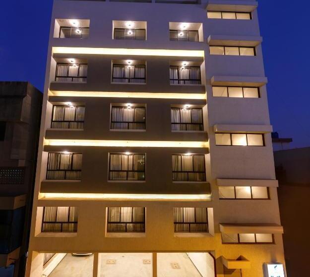 ホテル Classic Mid Town