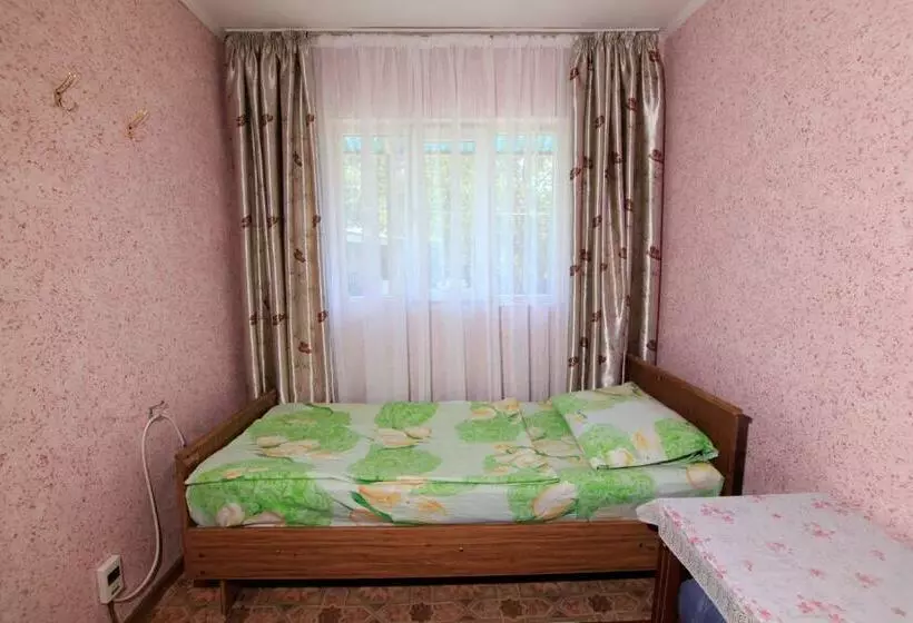 پانسیون Nomads Home