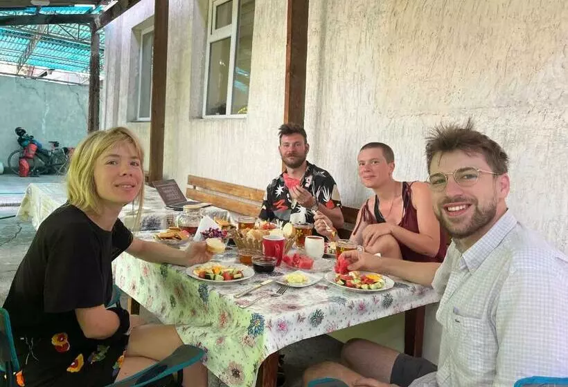 پانسیون Nomads Home