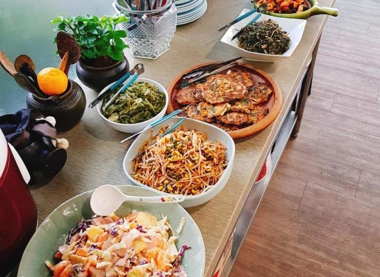 Sanbangsan Hot Spring Pension