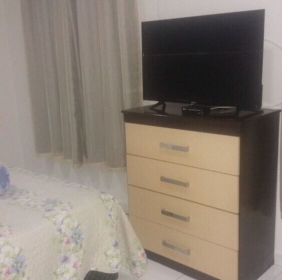 هاستل Maramar Chalés