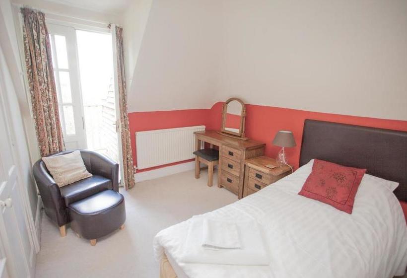 ユースホステル The Seven Stars Inn