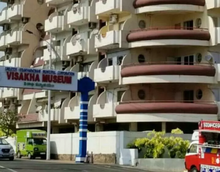 تختخواب و صبحانه Beach View Home Stay