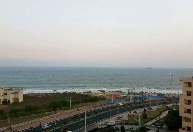 تختخواب و صبحانه Beach View Home Stay