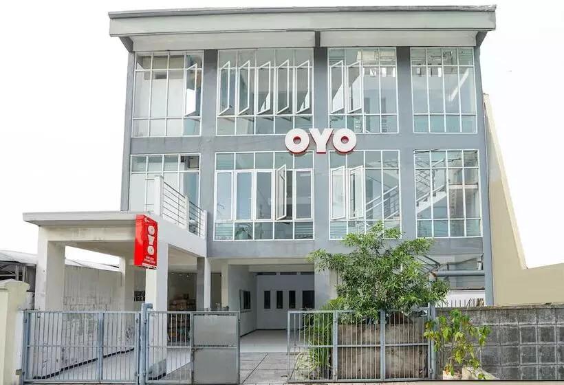 هتل Oyo 661 Galaxy Homestay