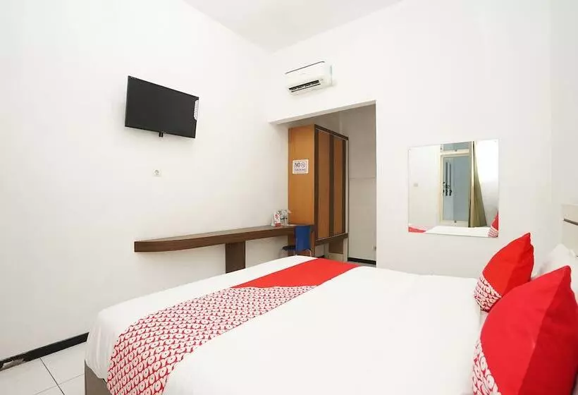 هتل Oyo 661 Galaxy Homestay