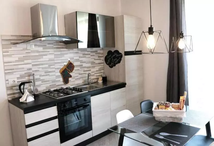 Paradeisos Residence Sas