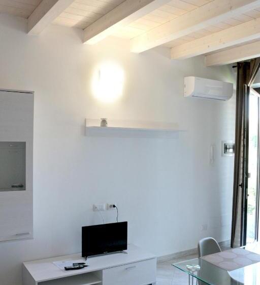 Paradeisos Residence Sas