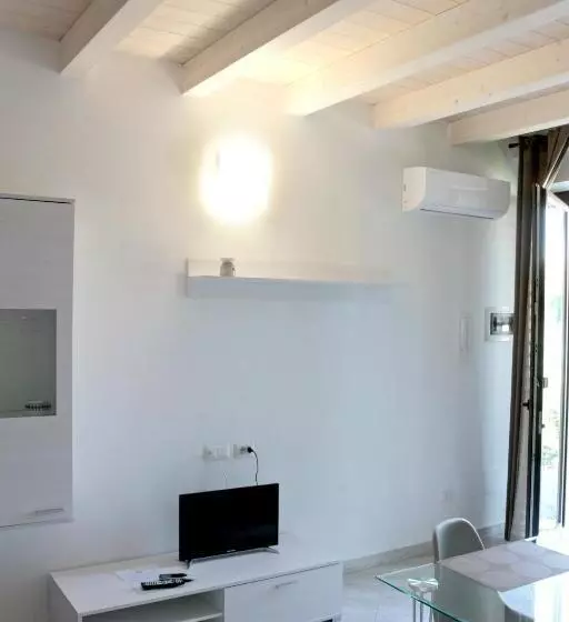 Paradeisos Residence Sas