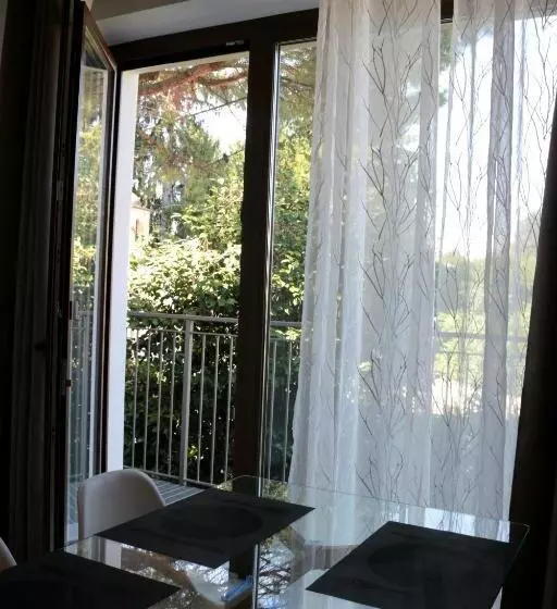 Paradeisos Residence Sas