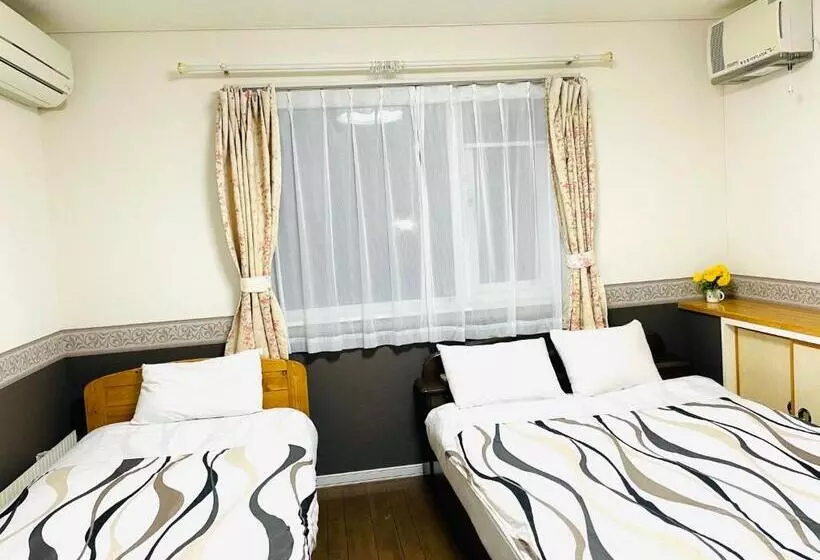 پانسیون Chitose Guest House Oukaen