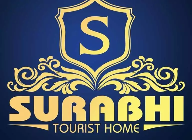 ホテル Surabhi Suites