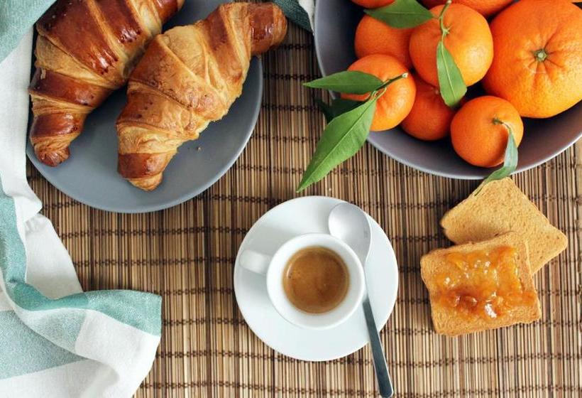 بنسيون Albertario