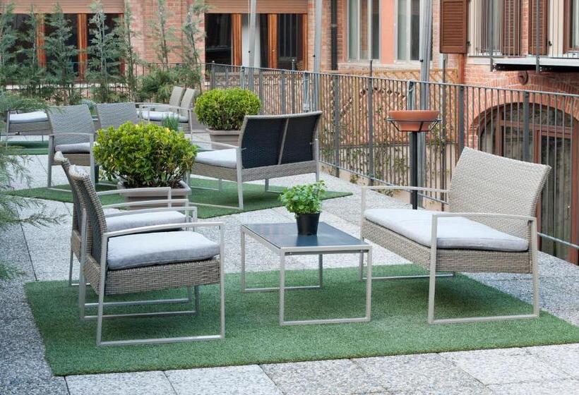 פנסיון Angolo Divino