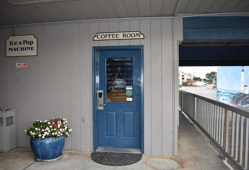 בית מלון כפרי Lighthouse Cove Inn