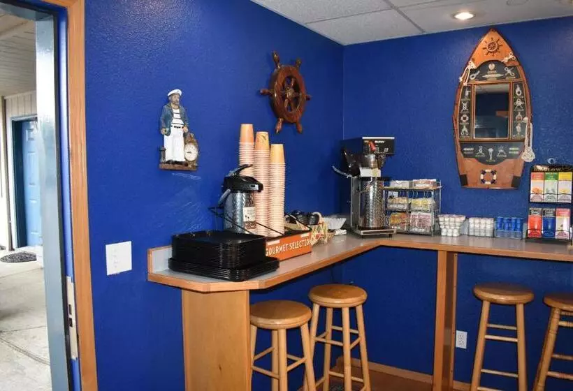 Hotelli Lighthouse Cove Inn