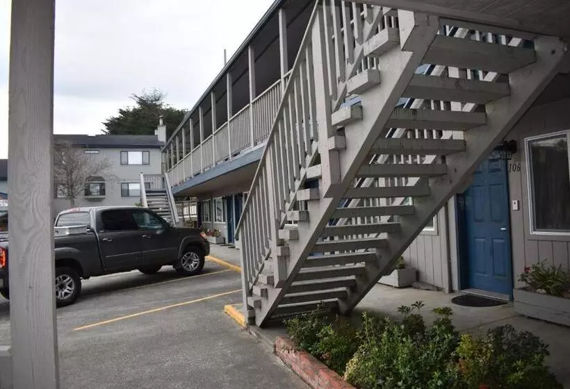 Hotelli Lighthouse Cove Inn