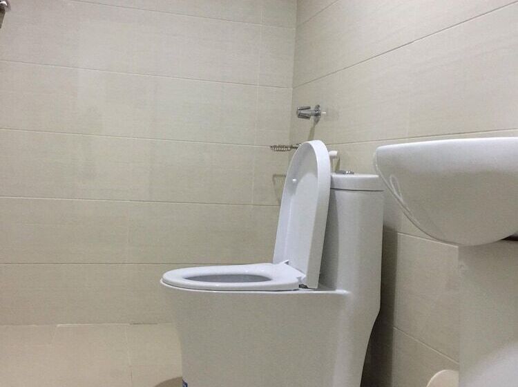 هاستل Meaco Hotel Royal   Tayuman