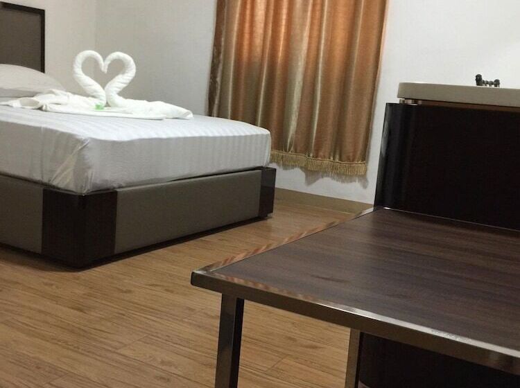 هاستل Meaco Hotel Royal   Tayuman