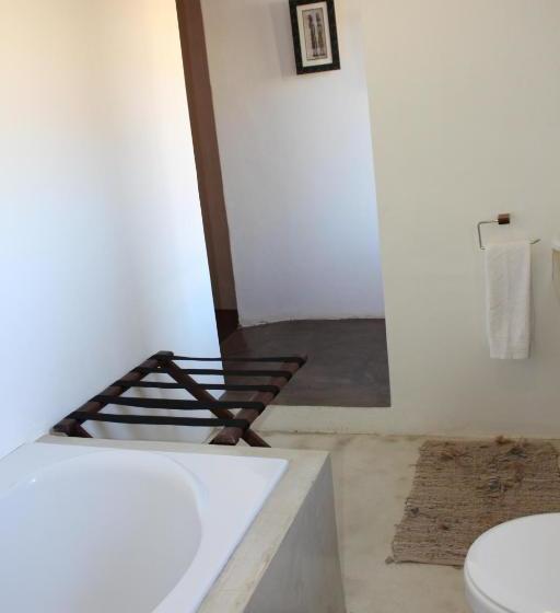 בית מלון כפרי Cango Caves Estate