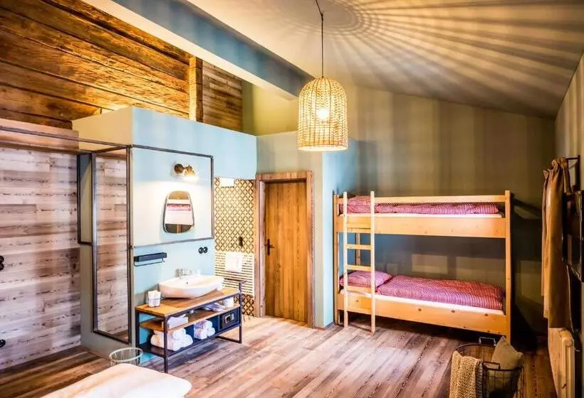 ホテル Peakini Farmhaus