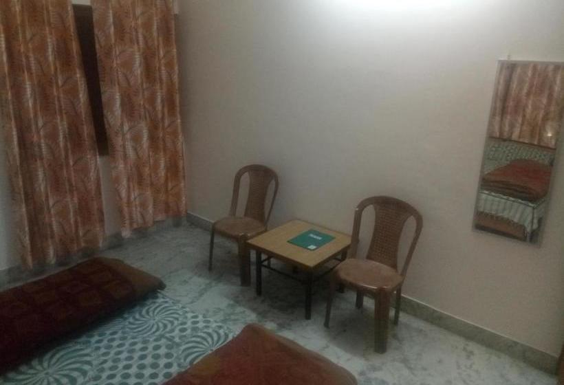 فندق S J Residency