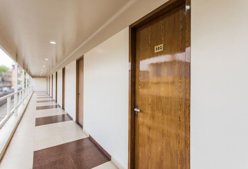 Oyo 11929 Hotel Ridhi Sidhi